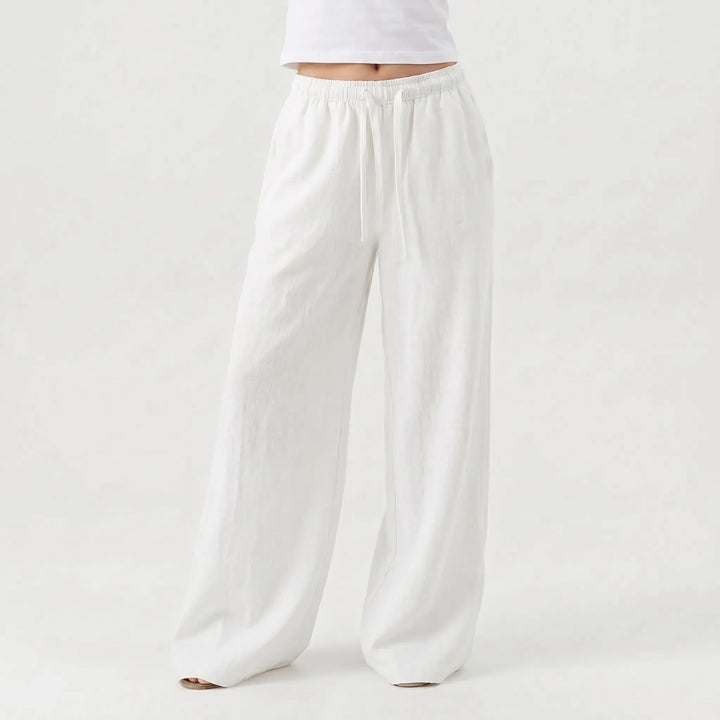 Stylish women's wide-leg casual trousers, high-waisted and relaxed for comfortable summer everyday outings.