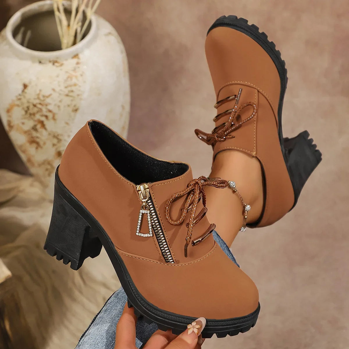 Orthopedic women's ankle boots, stylish block heel, cushioned for superior comfort & fall/winter wear.