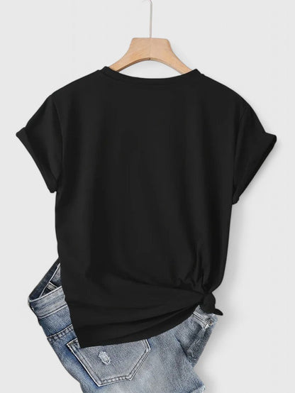 Comfortable women's short sleeve t-shirt with a chic heart print, great for summer fashion.
