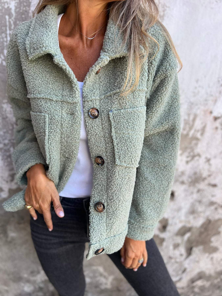 Comfortable women's casual autumn coat with chic notch collar, button-up design for daily wear.