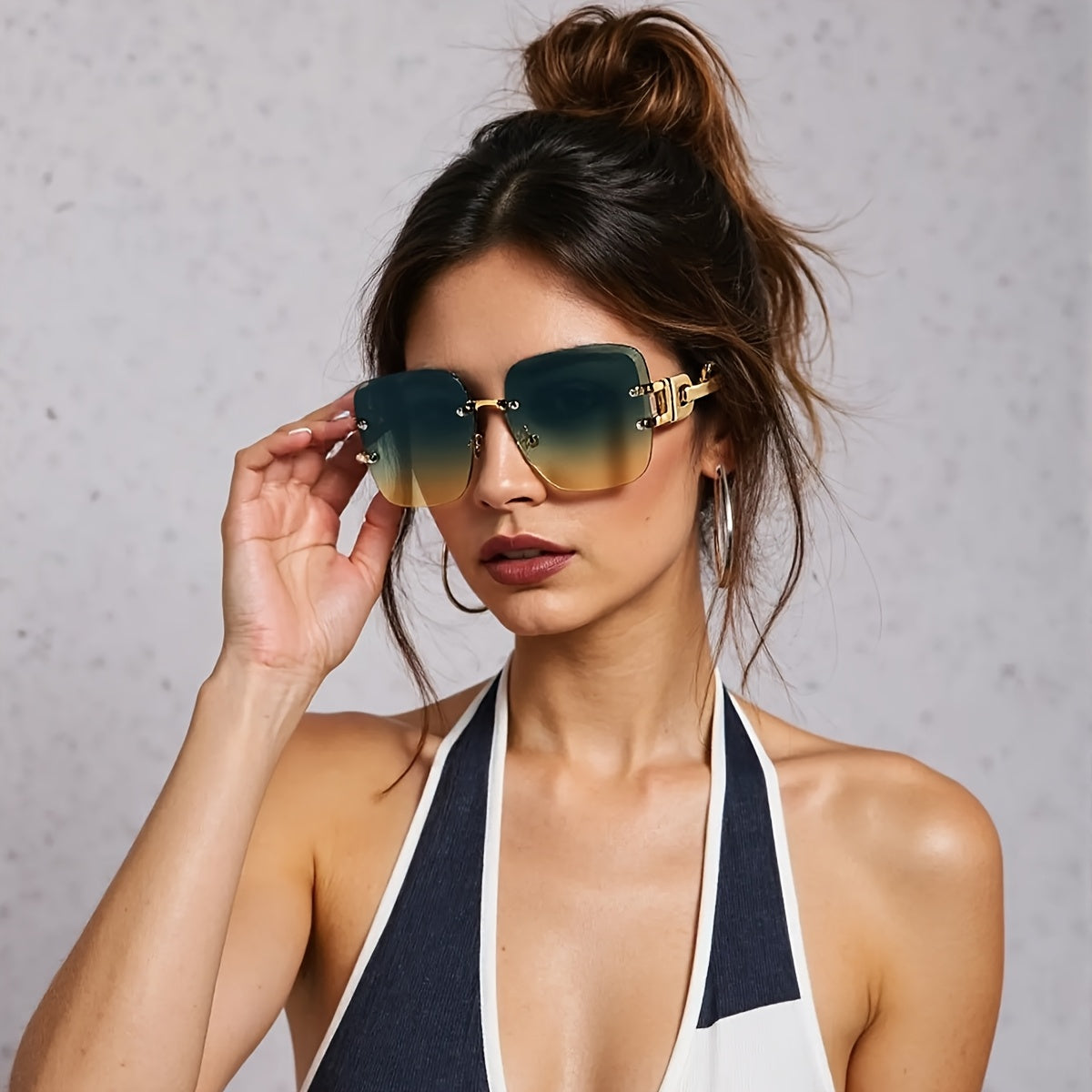 Stylish women's rimless sunglasses with unique chain link design, perfect chic fashion accessory for UV400.