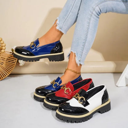 Versatile women's everyday loafers with gold horsebit, ideal for elegant and comfortable slip-on wear.