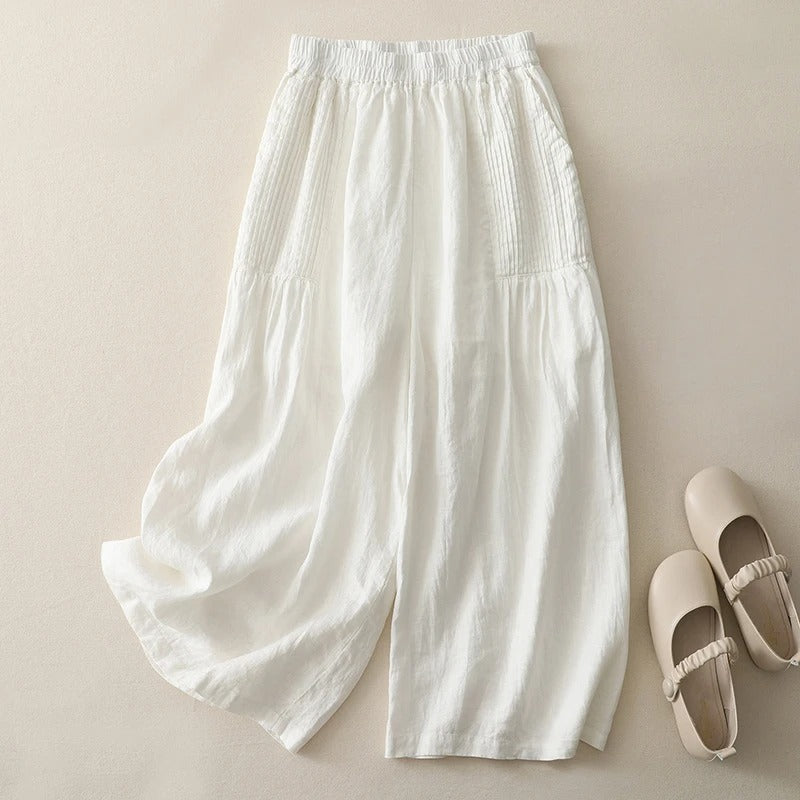 Women's chic wide leg trousers, relaxed & flowy fit. Perfect for comfortable everyday wear or elegant summer fashion.