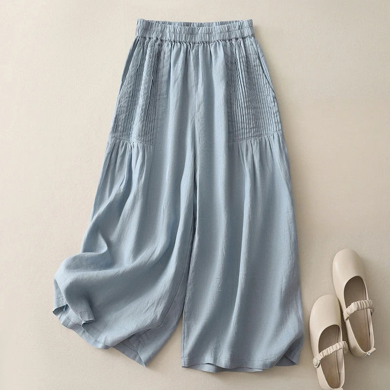 Chic women's wide leg pants, elegant & comfortable. Relaxed fit flowy trousers for everyday or dressed-up occasions.