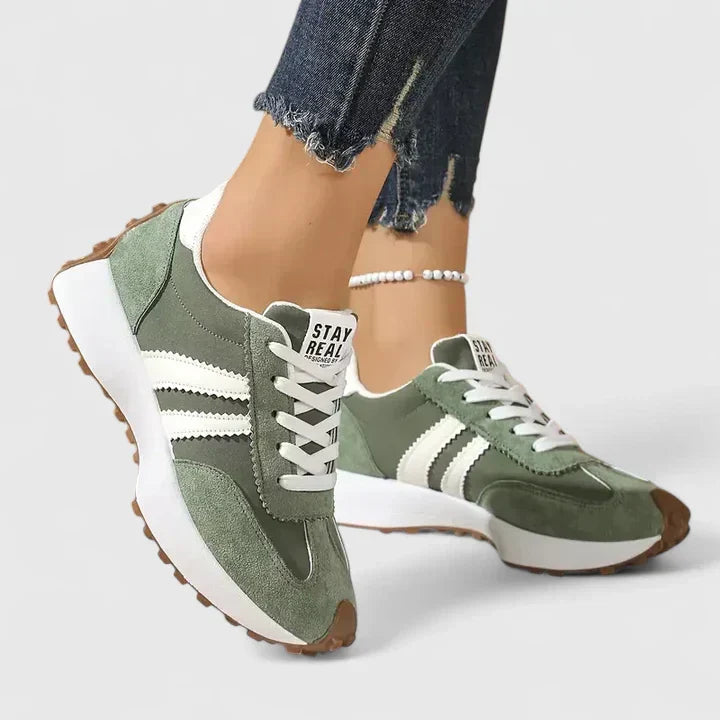 Women's fashionable chunky sole running shoes. Lace-up gym sneakers for sporty workouts, comfort & support.