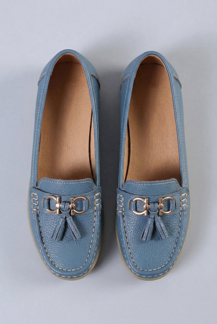 Cushioned sole of women's slip-on loafers, providing ultimate comfort and everyday support.