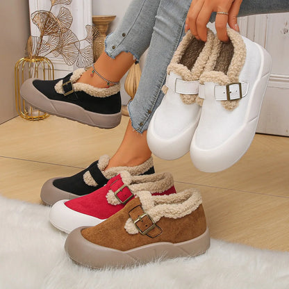 Everyday women's clogs with a comfort design & decorative buckle, great for casual fall fashion.