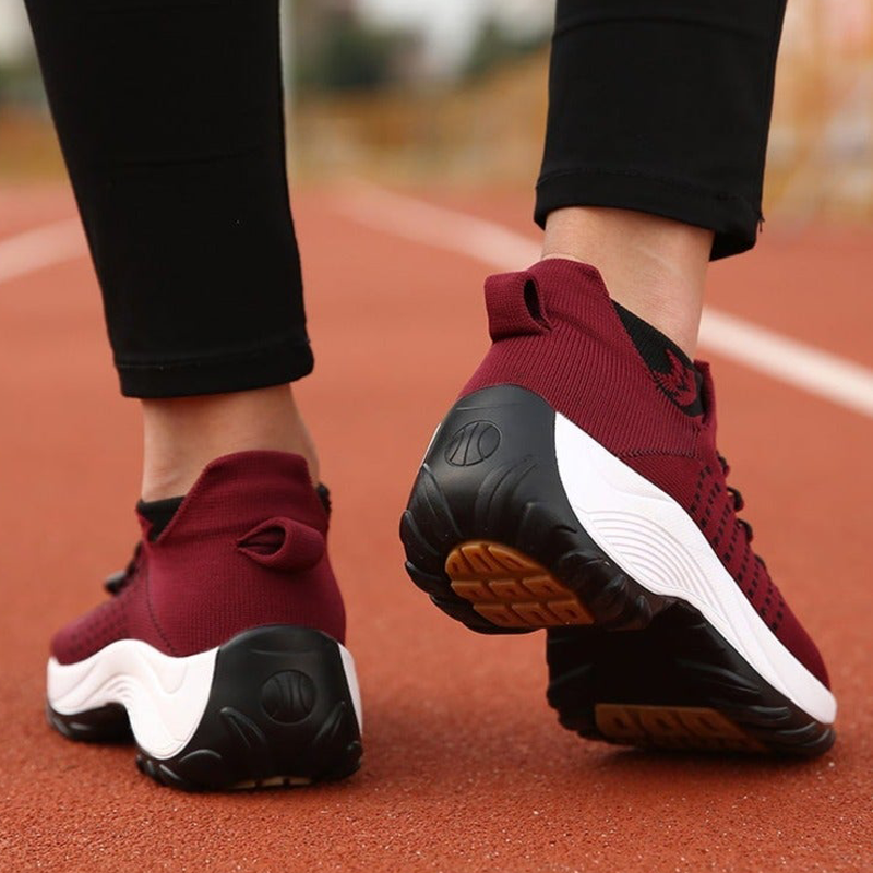 Comfortable women's footwear for walking, engineered with essential arch support.