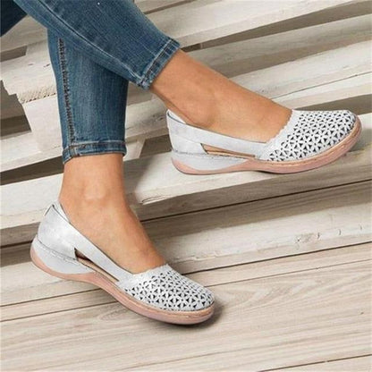 Stylish women's slip-on flats with orthopedic support, perfect for bunion comfort & casual wear.