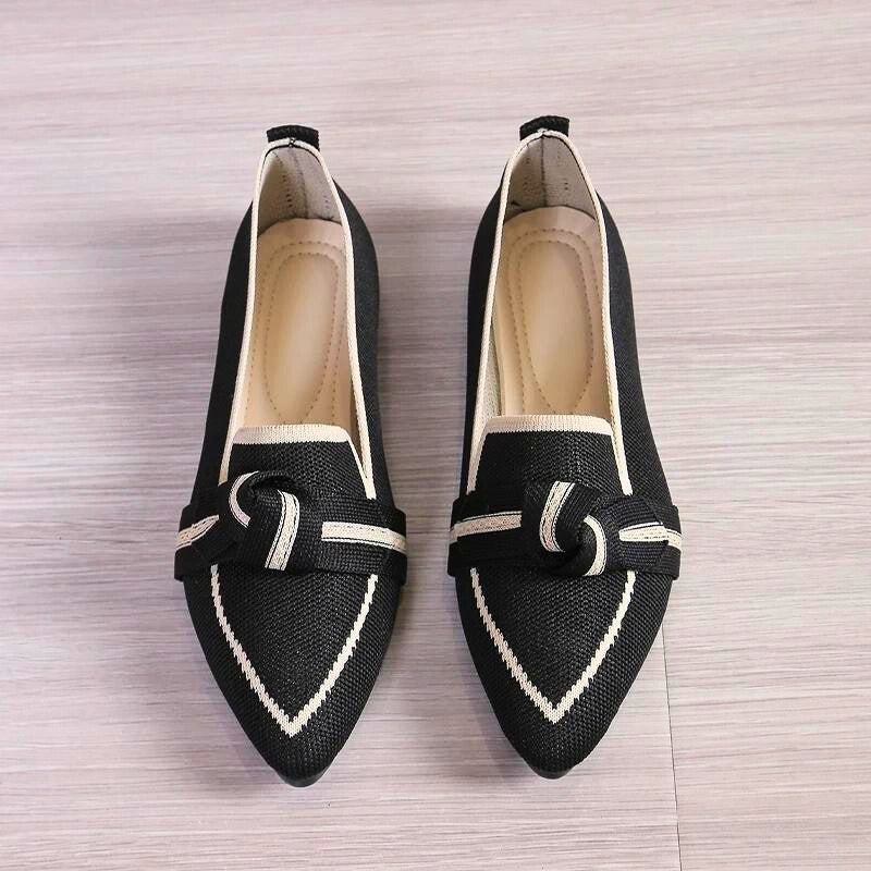 Women's casual ballet flats, comfortable slip-on style with a fashionable twisted toe for daily outfits.