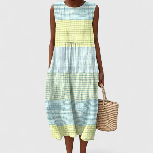 Women's comfortable flowy knee-length dress in a soft fabric, perfect for effortless everyday style.