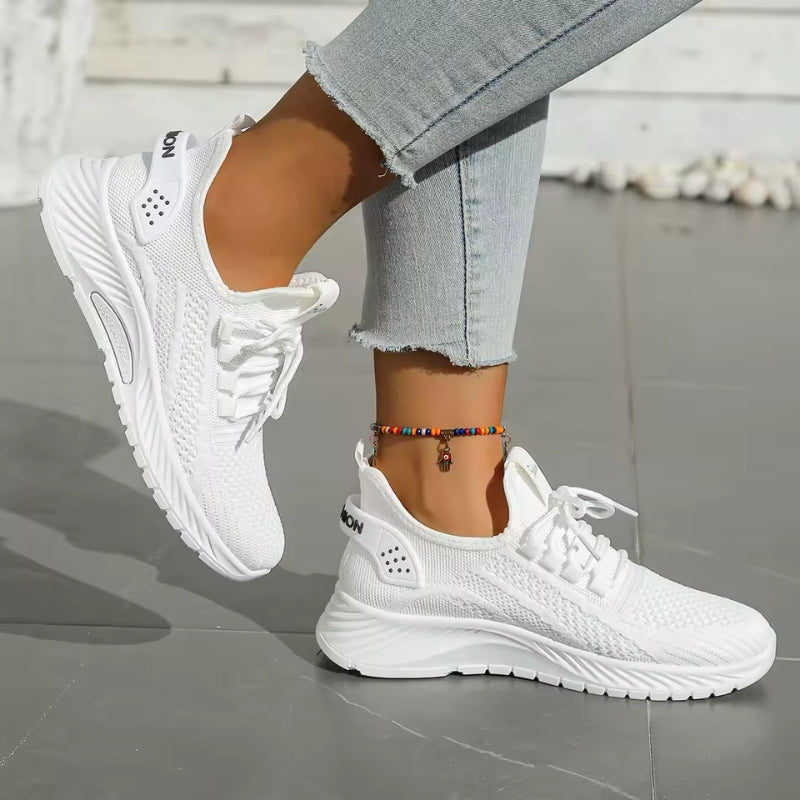 Casual women's orthopedic shoes, ideal for daily wear with excellent arch support and comfort.