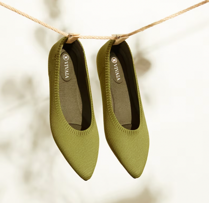 Casual women's spring ballerinas. Comfortable, lightweight flats for stylish everyday wear.