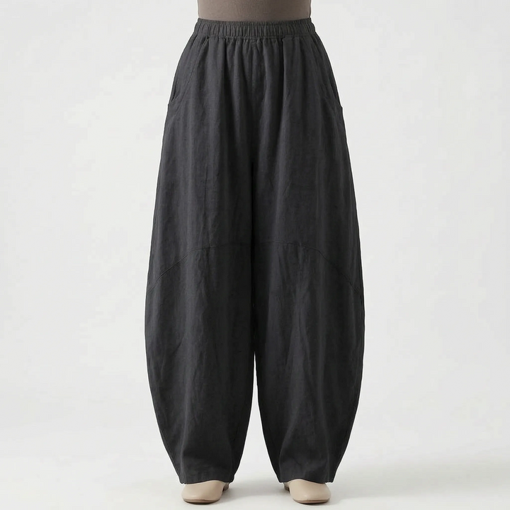 Effortless style women's wide-leg pants. Comfortable casual trousers, perfect for relaxed summer days.