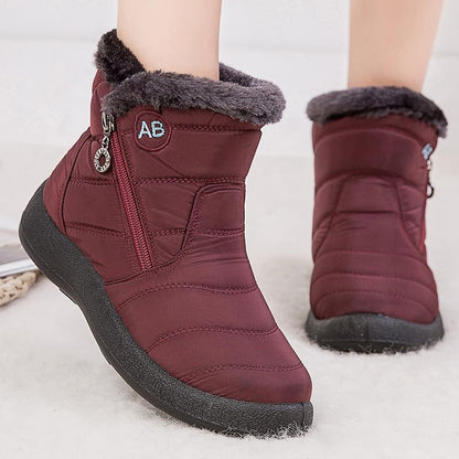 Fashionable women's winter ankle boots, cozy and durable for everyday casual style.