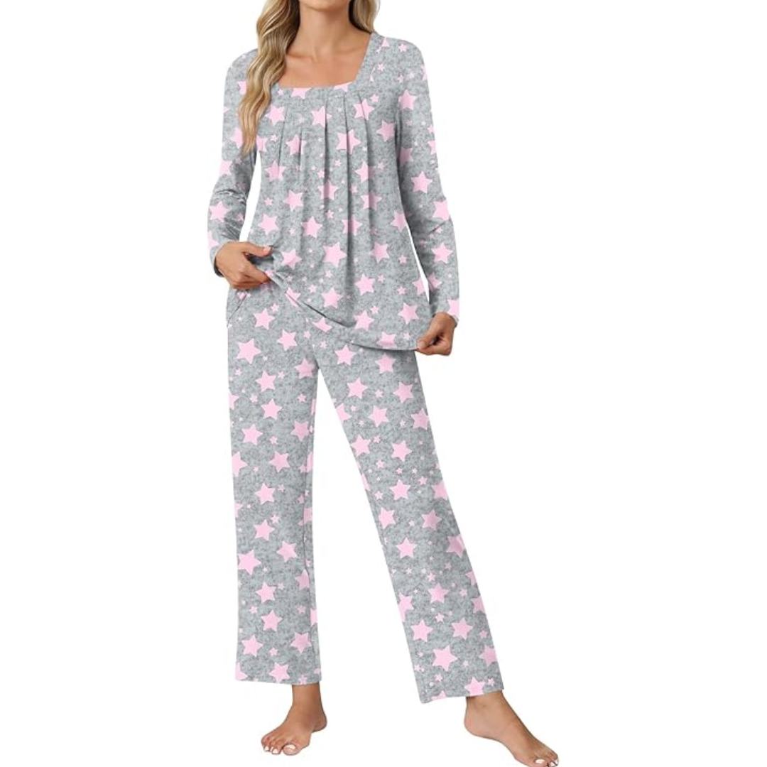 Must-have women's comfy loungewear: 2-piece pajama set with functional pockets.