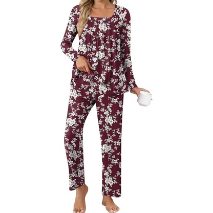 Soft women's loungewear set with pockets. Perfect for relaxing and sleep.