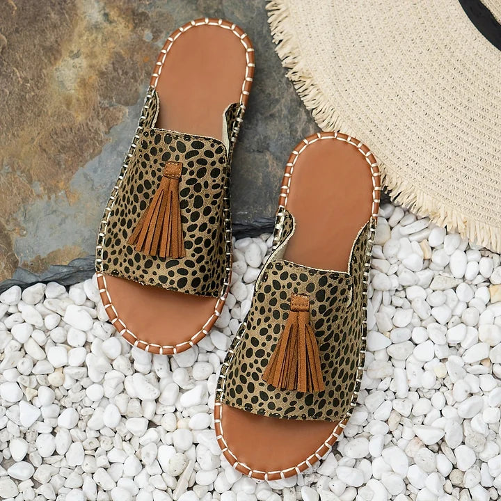 Everyday casual slip-on flat sandals for women, offering ultimate comfort and style.