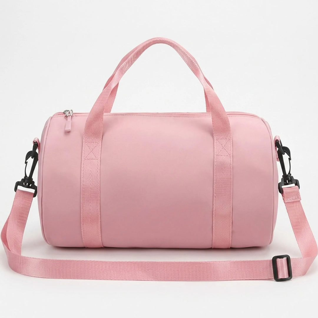 Versatile women's gym duffel, a lightweight and water-resistant mini bag for active lifestyles.