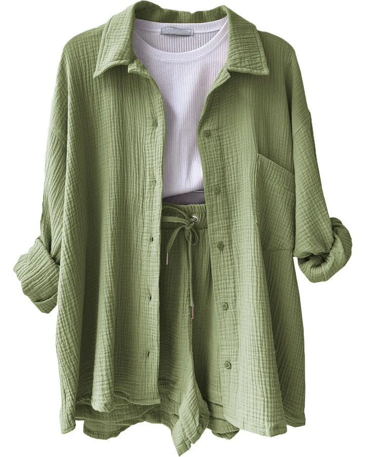 Breathable women's cotton Capri lounge set, perfect for a summer vacation.