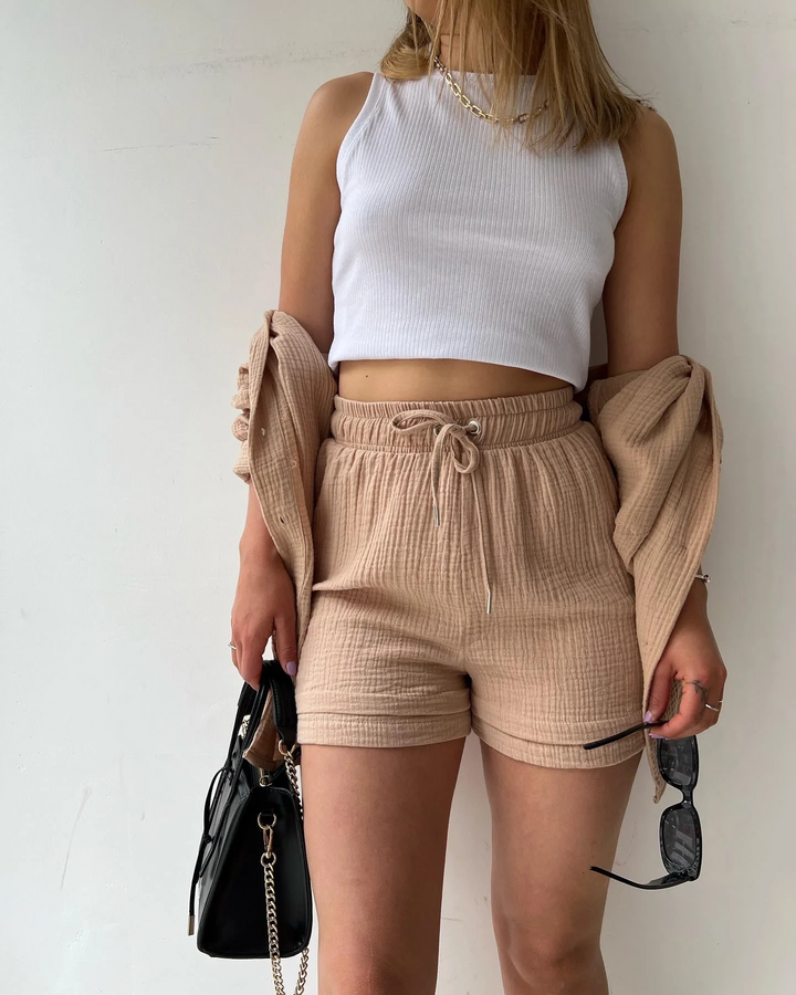 Coastal-inspired women's Capri set, pure cotton for effortless summer style.