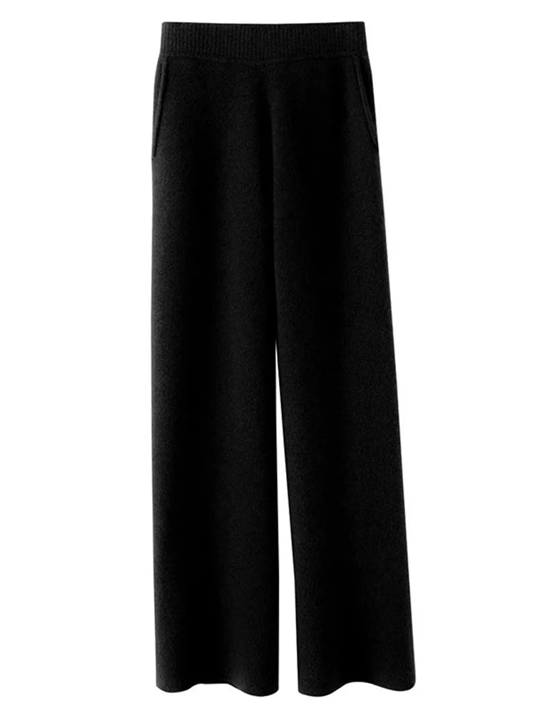 Soft high-waisted lounge pants for women, designed for cozy casual wear and all-day comfort.