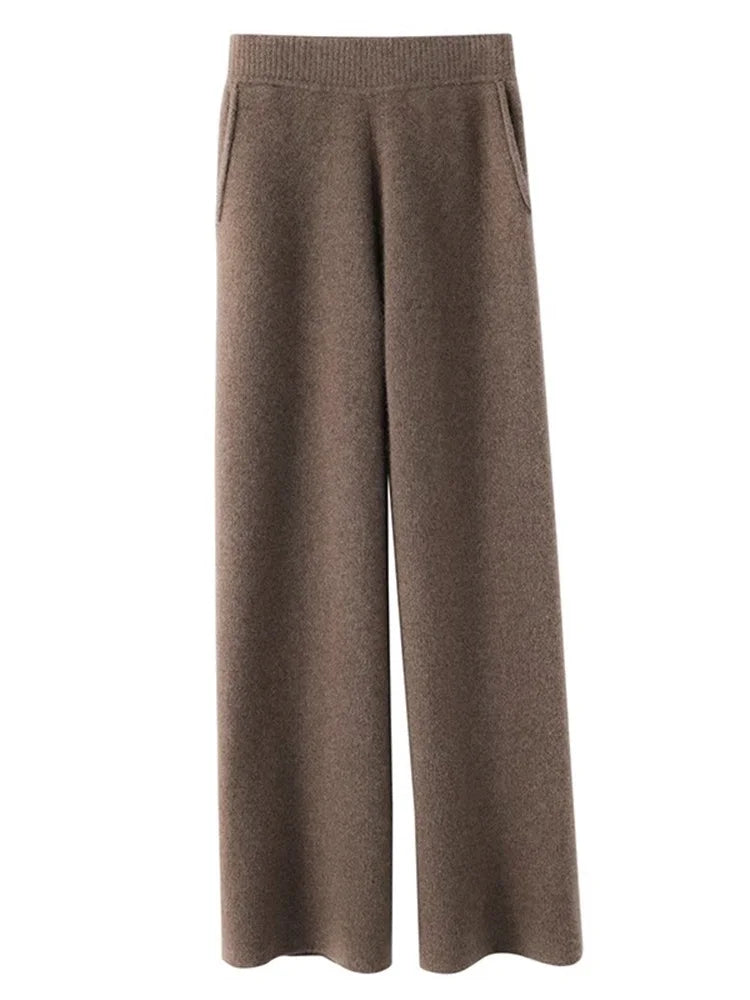 Cozy high-waisted lounge pants for women, offering relaxed comfort and effortless style for home or casual.