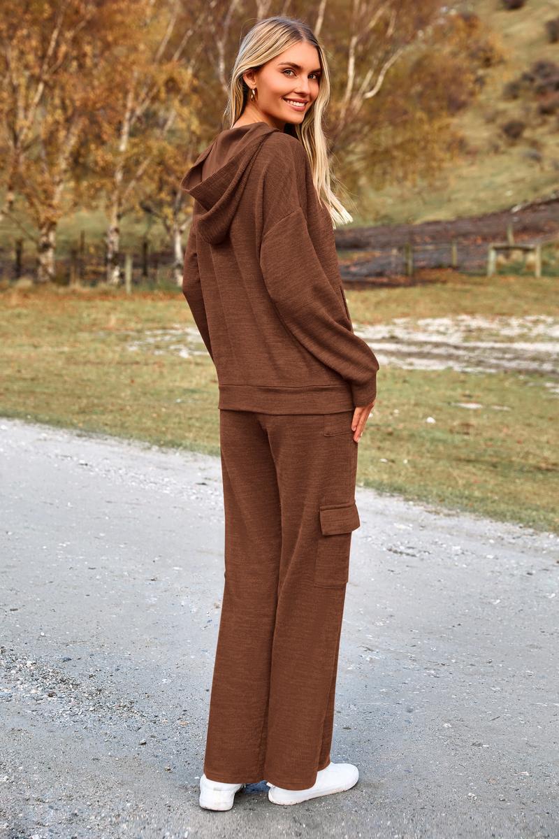 Soft knit women's lounge set: a warm hoodie & trendy wide-leg pants, perfect for relaxing at home.
