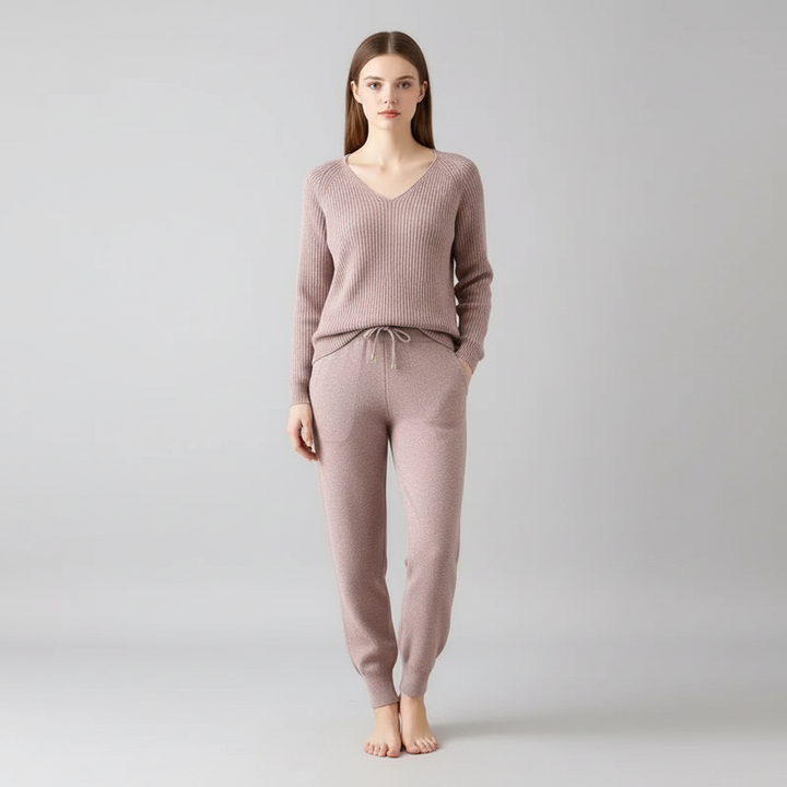 Cozy women's two-piece knit loungewear for autumn & winter, perfect for relaxed casual wear.