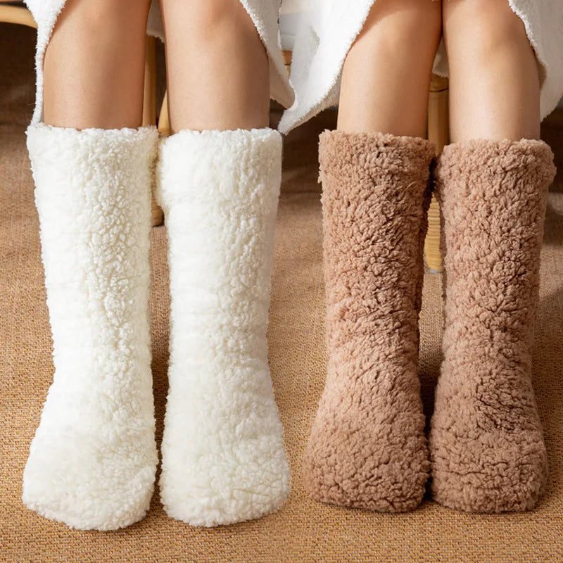 Women's cozy non-slip slipper socks for ultimate indoor comfort. Soft lounge wear footwear, perfect winter essential.