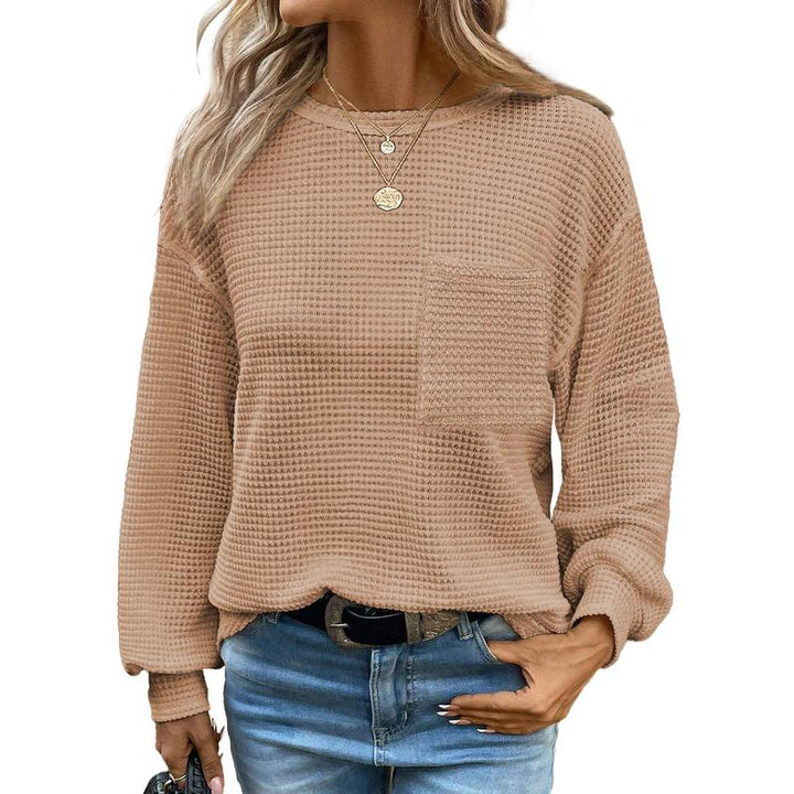 Versatile women's oversized long sleeve crewneck top, ideal for fall outfits, winter styles, and cozy wear.