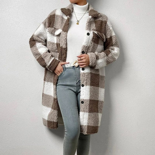 Women's cozy plaid jacket in an oversized fit, perfect for warm & stylish fall outerwear.