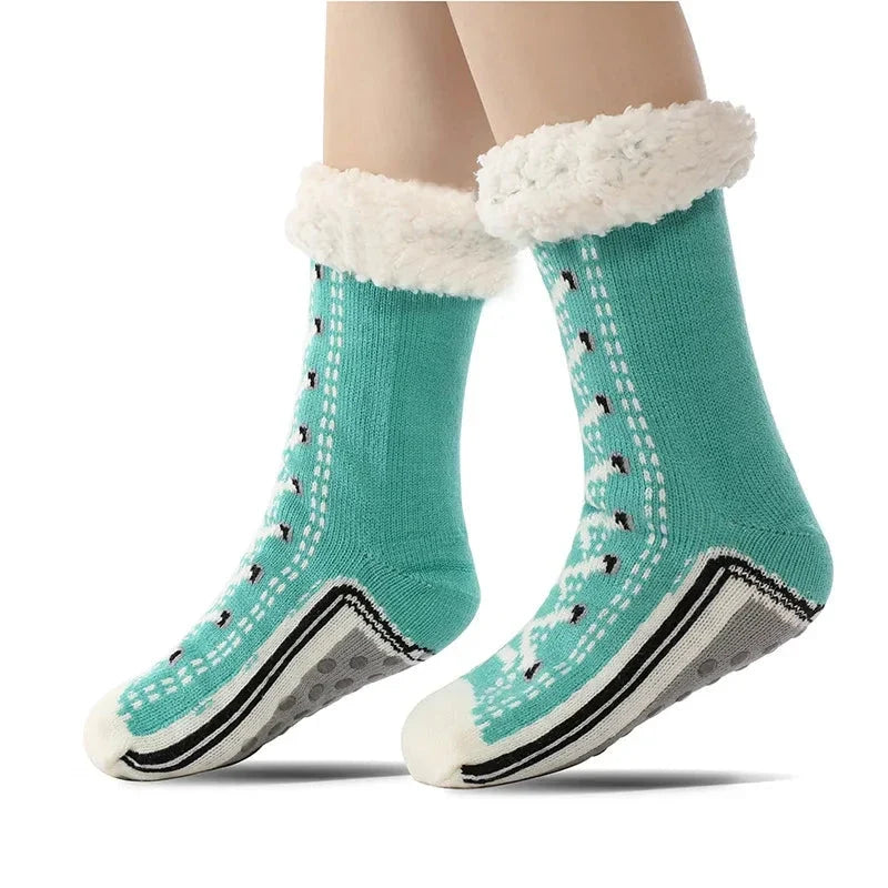 Plush, cozy women's sneaker socks for ultimate comfort. Features anti-slip sole for secure daily wear.