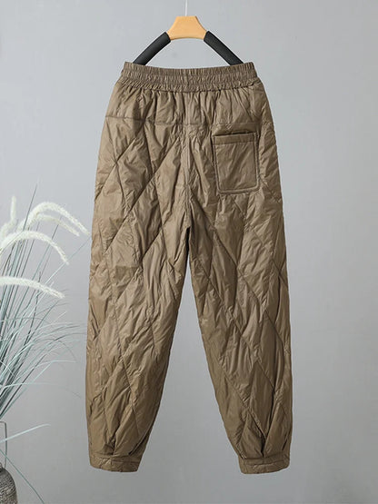 Versatile women's quilted jogger pants, great for casual wear, winter fashion, and ultimate cozy comfort.