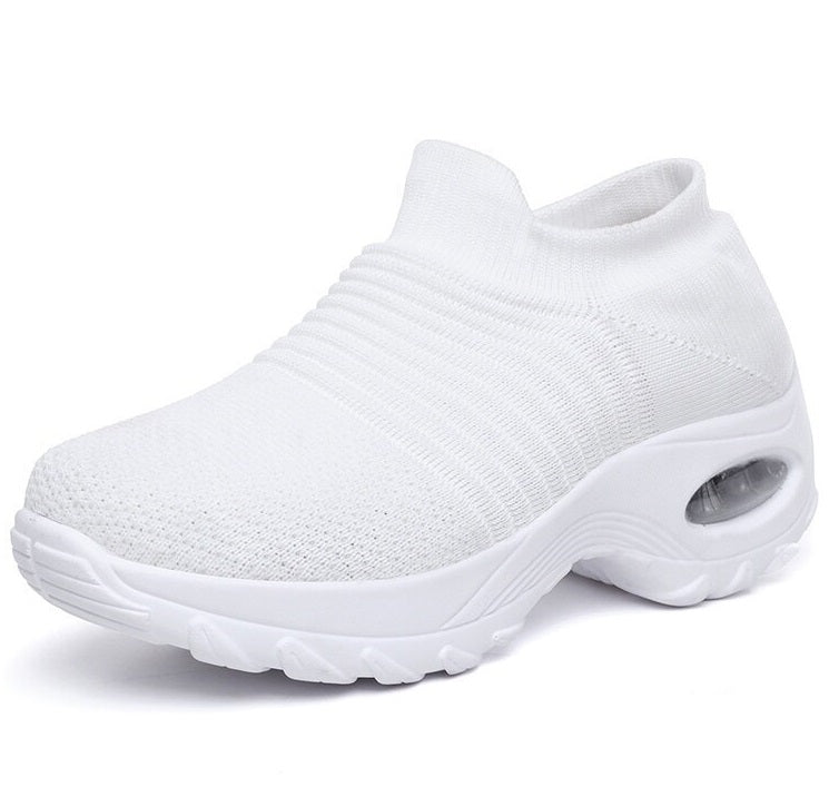 Stylish women's comfort shoes, orthopedic design with breathable upper & plush cushioning for daily wear.