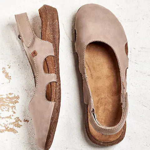 Adjustable women's strap sandals, cushioned and orthopedic, offering arch support for summer comfort.