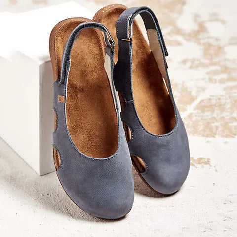 Stylish women's orthopedic strap sandals with soft cushioning and arch support, ideal for casual wear.