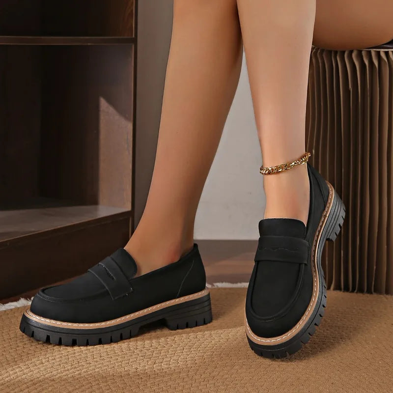 Elegant women's platform loafers, cushioned support, stylish design for all-day comfortable everyday wear.