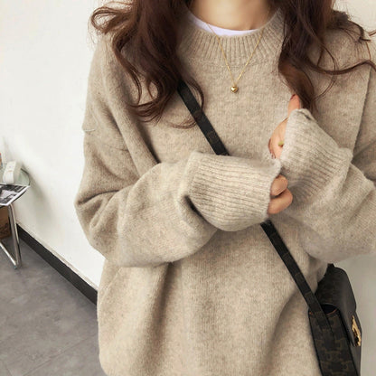 Women's durable drop shoulder pullover, long-lasting comfort and style.