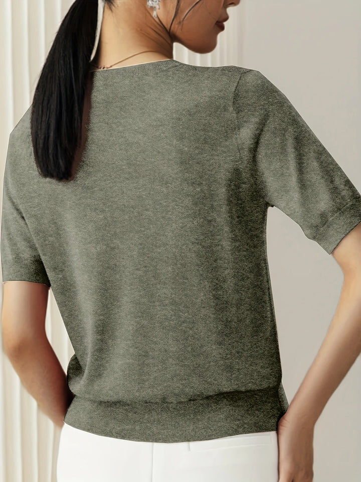 Women's basic crew neck knit tee, short sleeve. Comfortable and relaxed fit for daily wear.