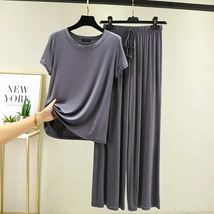 Elegant two-piece women's loungewear set; comfortable, versatile, and perfect for a relaxed fit at home.