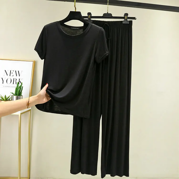 Relaxed fit women's apparel: an Effortless Flow lounge set for ultimate comfort and versatile casual wear.