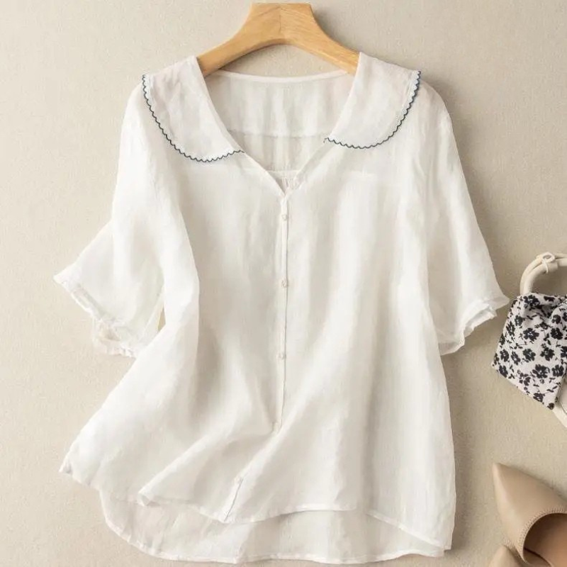 Versatile women's linen top, a relaxed fit blouse for breathable comfort & stylish everyday summer wear.