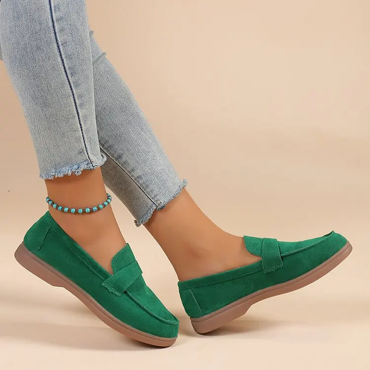 Stylish women's slip-on loafers, perfect for casual or dressy occasions with ultimate comfort.