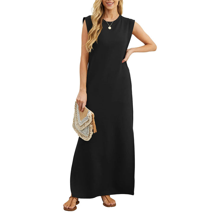 Comfortable women's sleeveless maxi dress, ideal for casual wear, summer fashion & beach days.