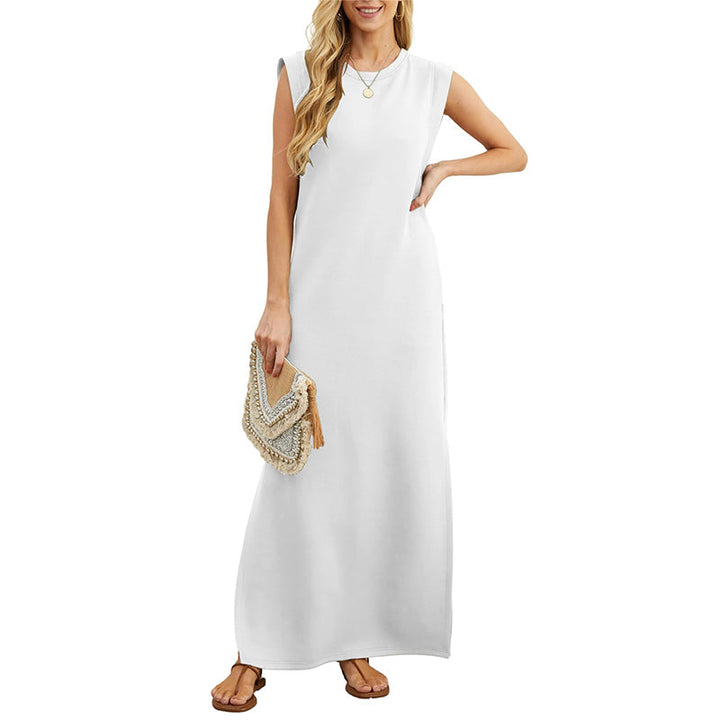 Effortless sleeveless maxi dress for women, offering comfortable, versatile summer fashion.