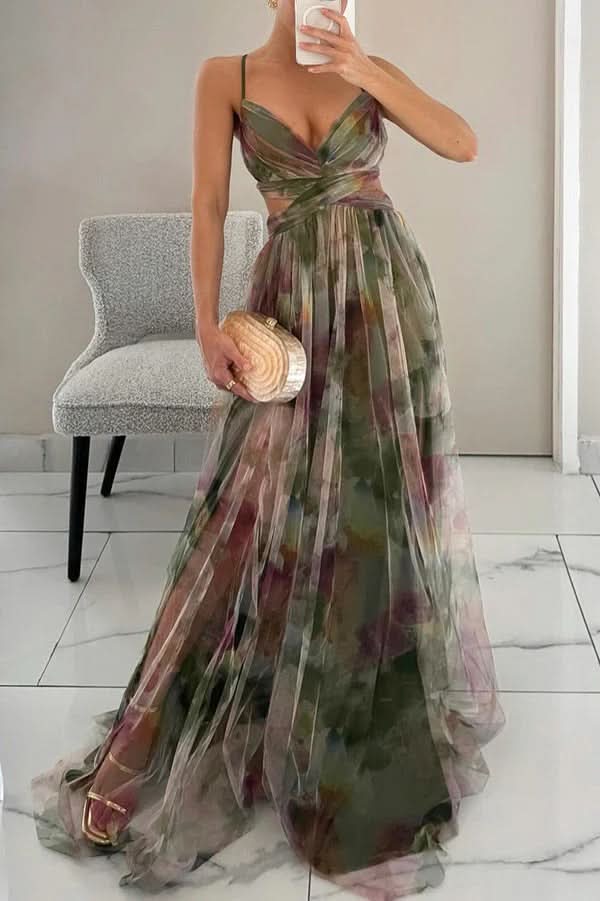 Elegant sleeveless long maxi dress for women, suitable for evening events, parties, or special occasions.