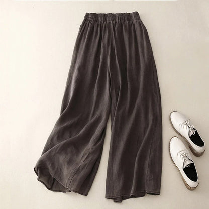 Stylish women's wide-leg pants with a relaxed fit, ideal for effortless comfort and modern everyday fashion.