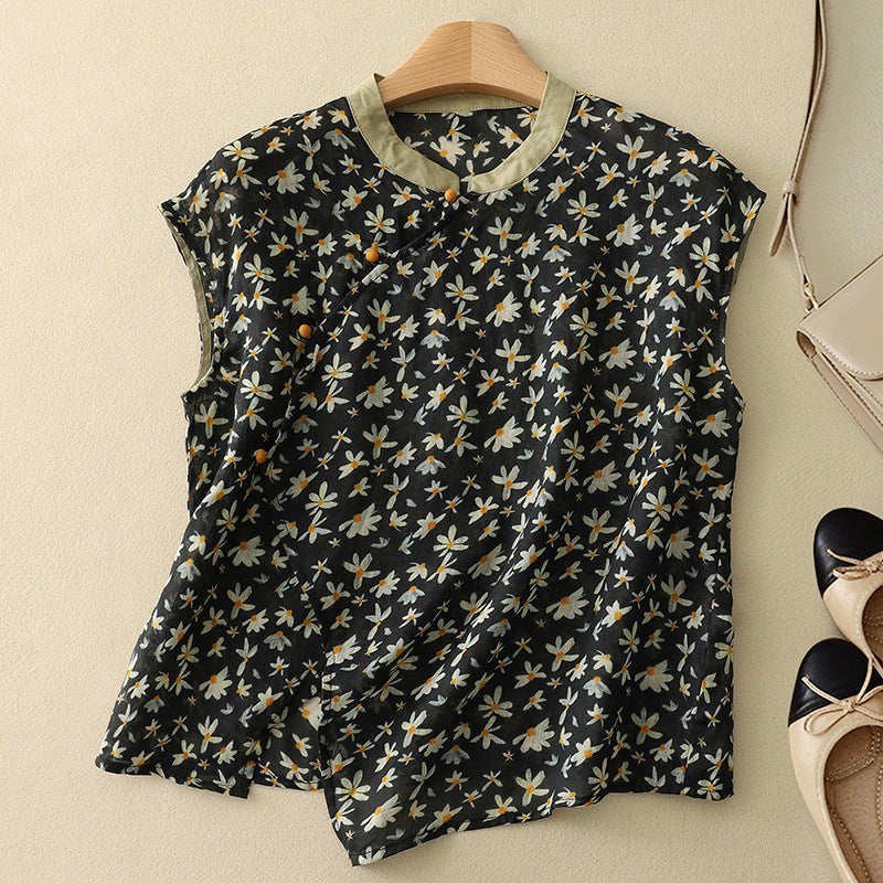 Stylish women's floral print sleeveless blouse with a sophisticated mandarin collar for summer fashion.