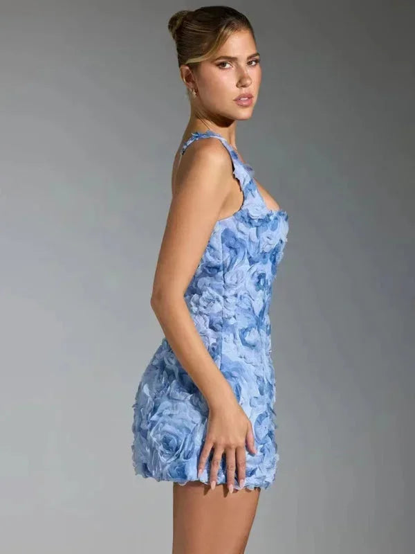 Women's floral textured mini cocktail dress, elegant, sleeveless, for glamorous parties.